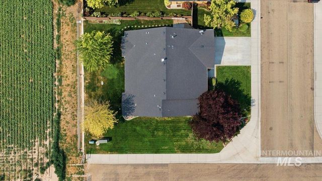 15885 Granite Peak Avenue, Nampa, ID 83651