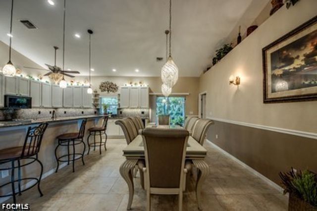 2804 NE 3rd AVE, Cape Coral, FL 33909
