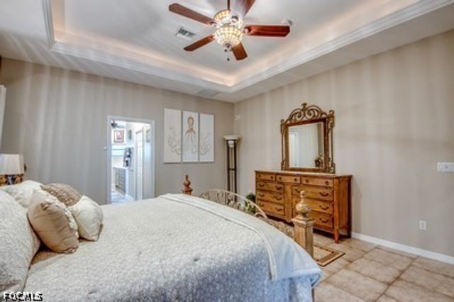 2804 NE 3rd AVE, Cape Coral, FL 33909