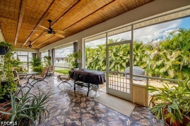 2804 NE 3rd AVE, Cape Coral, FL 33909