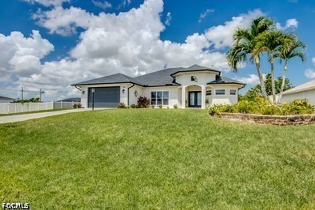 2804 NE 3rd AVE, Cape Coral, FL 33909