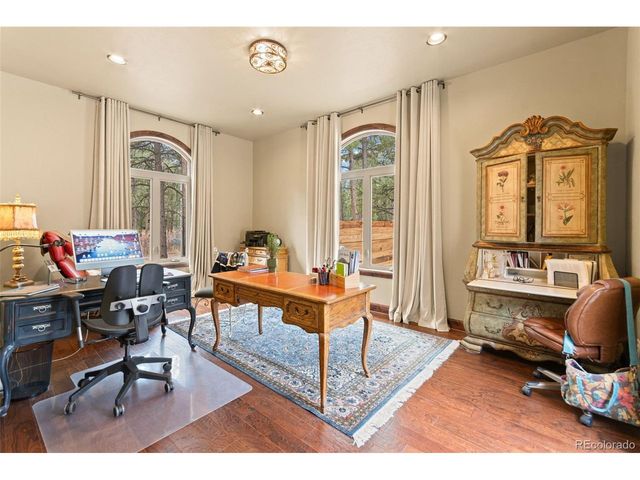 1429 Gore Cir, Larkspur, CO 80118