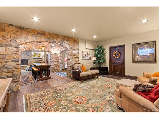 1429 Gore Cir, Larkspur, CO 80118