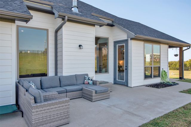 201 Meadow Hill Lane, Sherman, TX 75090