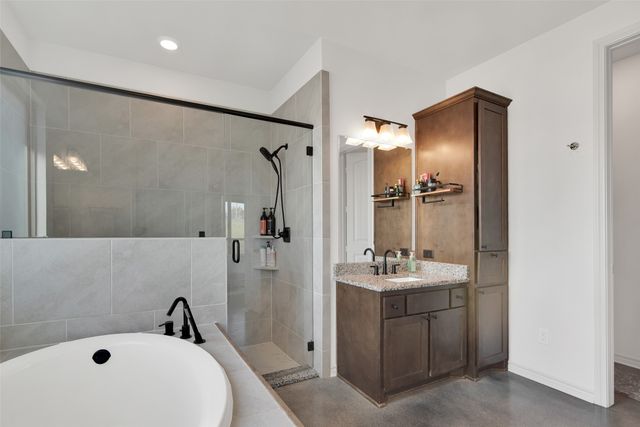 201 Meadow Hill Lane, Sherman, TX 75090