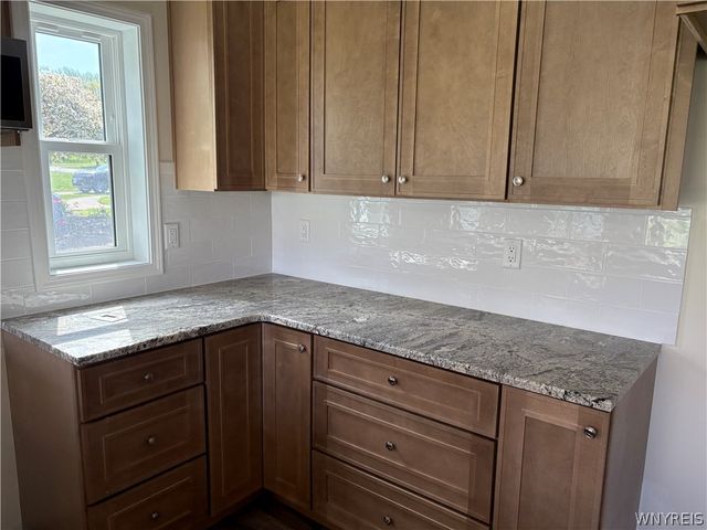 5200 Berg Road, West Seneca, NY 14218