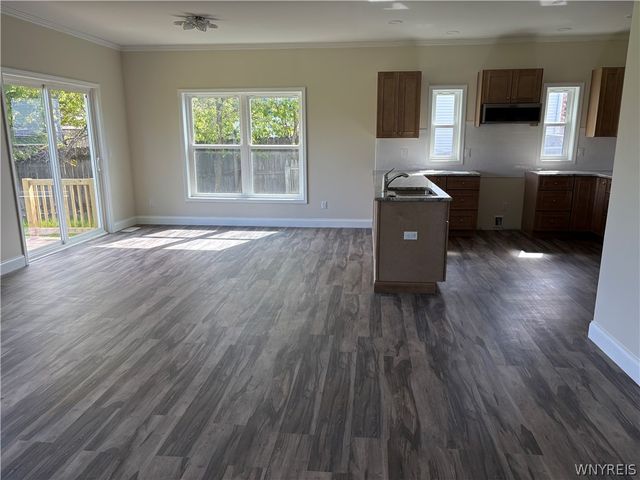 5200 Berg Road, West Seneca, NY 14218