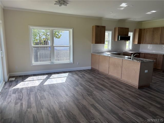 5200 Berg Road, West Seneca, NY 14218