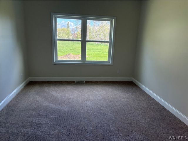 5200 Berg Road, West Seneca, NY 14218
