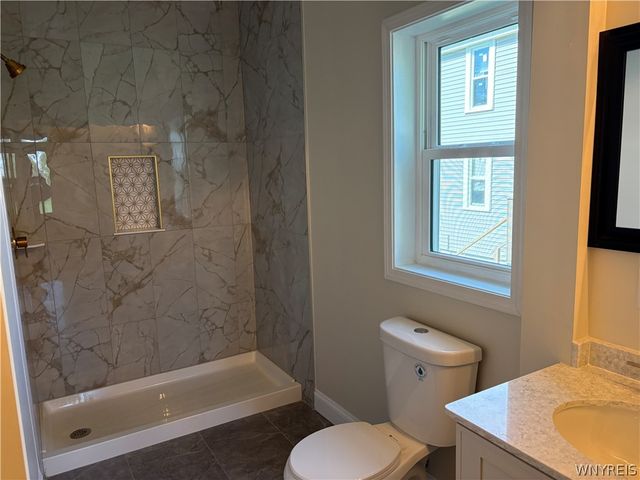 5200 Berg Road, West Seneca, NY 14218