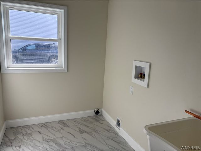 5200 Berg Road, West Seneca, NY 14218