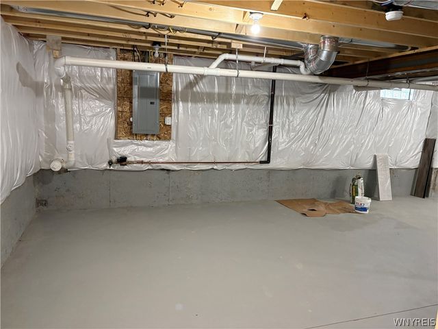 5200 Berg Road, West Seneca, NY 14218