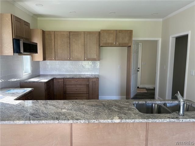 5200 Berg Road, West Seneca, NY 14218