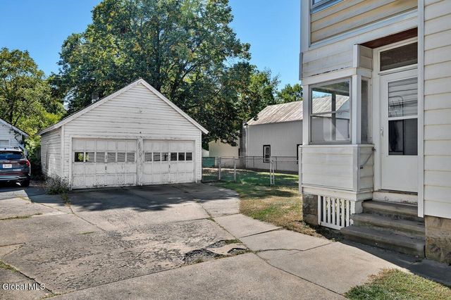 6 Marion Ave, South Glens Falls, NY 12803