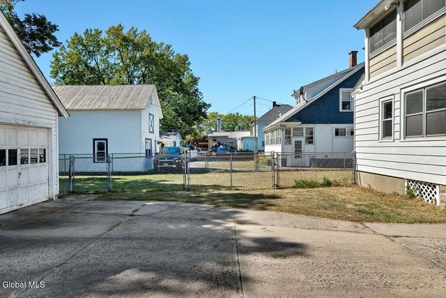 6 Marion Ave, South Glens Falls, NY 12803