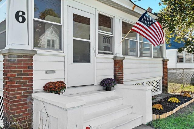 6 Marion Ave, South Glens Falls, NY 12803