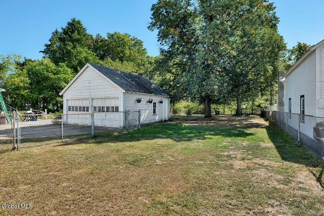 6 Marion Ave, South Glens Falls, NY 12803