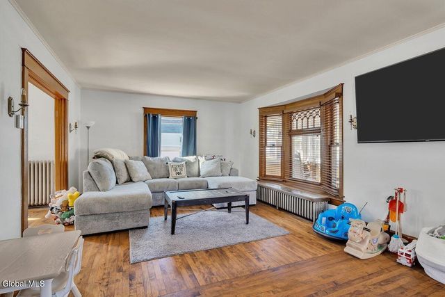 6 Marion Ave, South Glens Falls, NY 12803