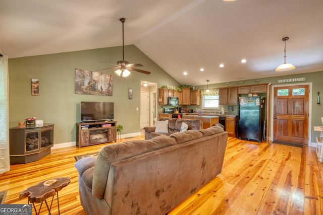 2270 Valley View Drive, Hiawassee, GA 30546