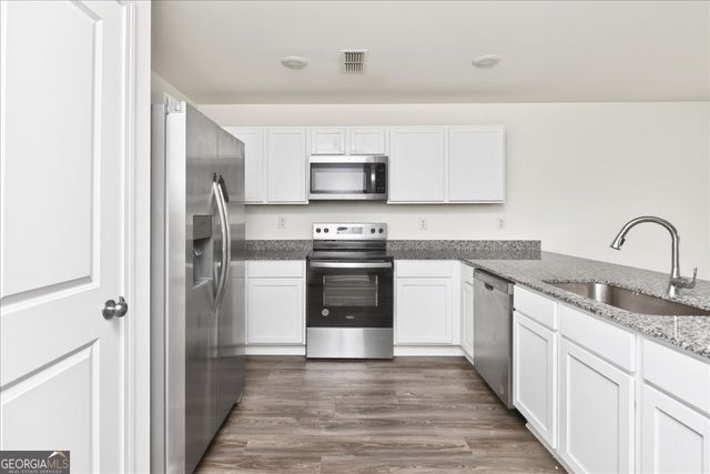 249 Isabella Way, Byron, GA 31008