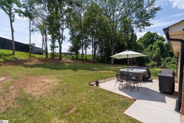 150 Spring Street, Wellford, SC 29385