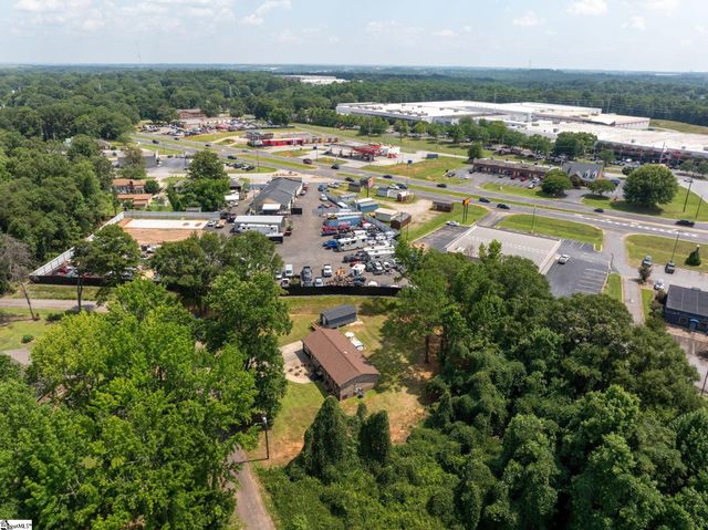 150 Spring Street, Wellford, SC 29385