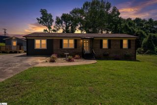 150 Spring Street, Wellford, SC 29385