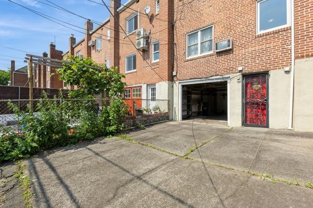 61-34 82nd Place, Middle Village, NY 11379