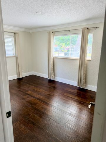 401 SE 3rd Terrace, Deerfield Beach, FL 33441