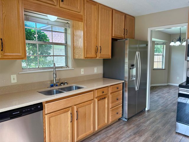 3624 French Dr., Longview, TX 75604