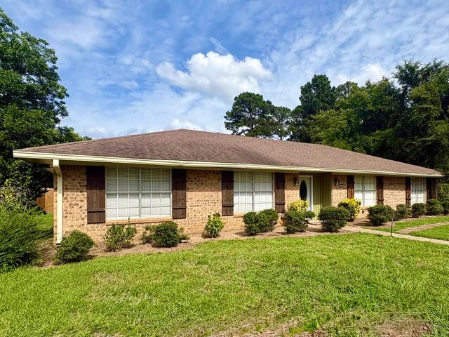 3624 French Dr., Longview, TX 75604