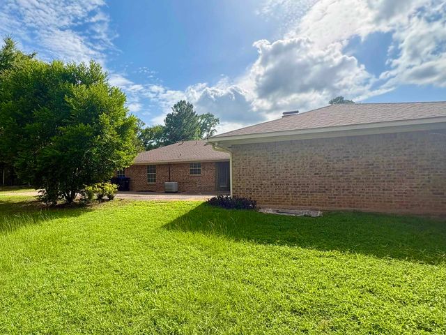 3624 French Dr., Longview, TX 75604