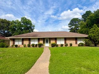 3624 French Dr., Longview, TX 75604