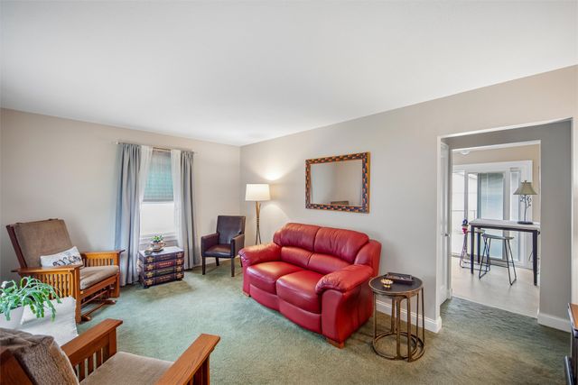 1731 56th Street, Des Moines, IA 50310