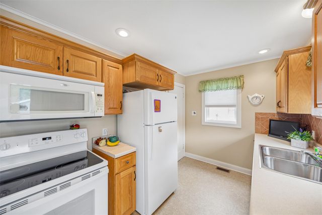 1731 56th Street, Des Moines, IA 50310