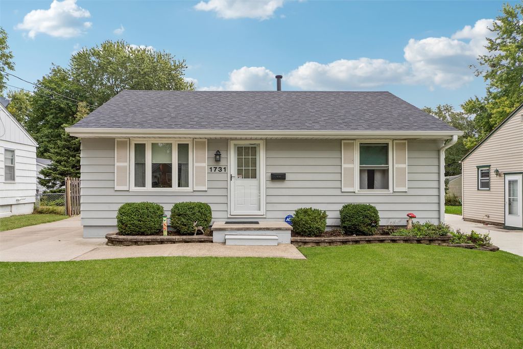1731 56th Street, Des Moines, IA 50310