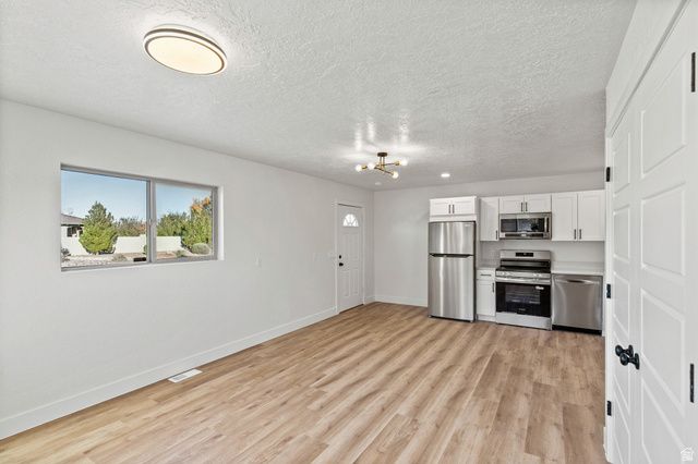 3360 S CHAPARAL DR, St. George, UT 84790