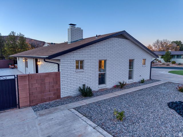 3360 S CHAPARAL DR, St. George, UT 84790