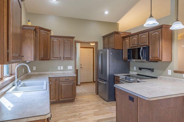 1009 Windhill STREET, Onalaska, WI 54650