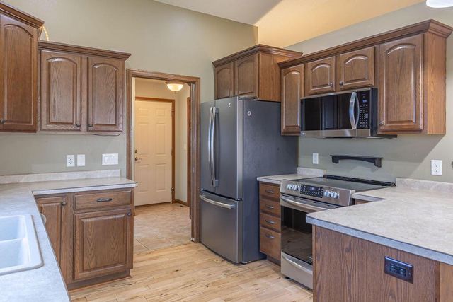 1009 Windhill STREET, Onalaska, WI 54650