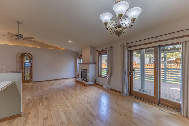 1009 Windhill STREET, Onalaska, WI 54650