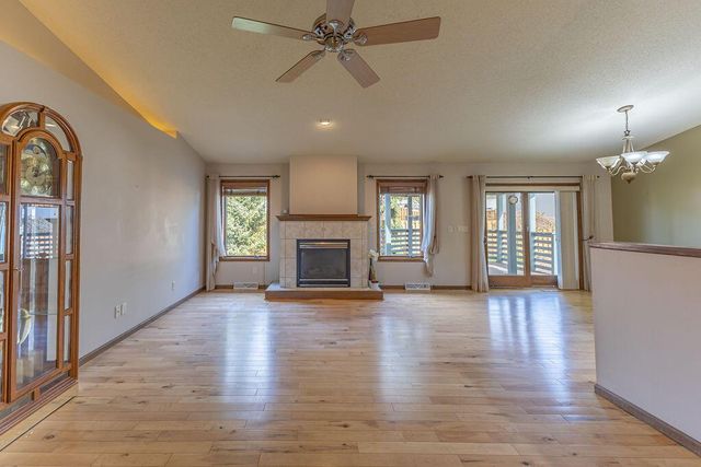 1009 Windhill STREET, Onalaska, WI 54650