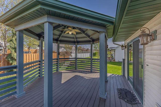 1009 Windhill STREET, Onalaska, WI 54650
