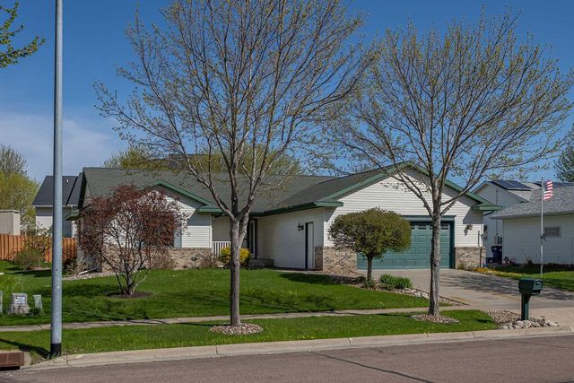 1009 Windhill STREET, Onalaska, WI 54650