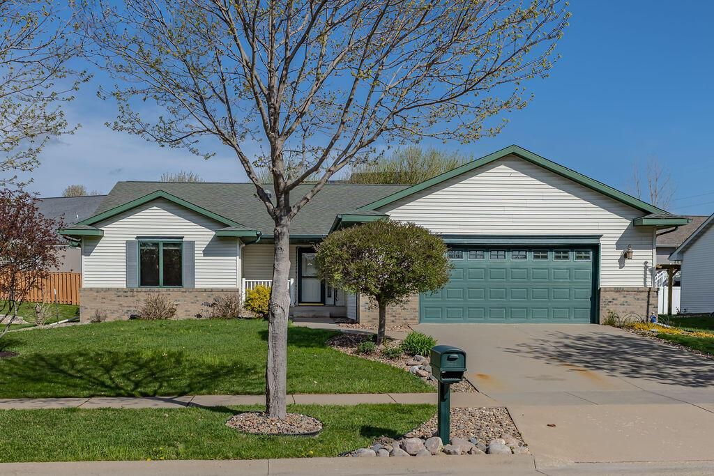 1009 Windhill STREET, Onalaska, WI 54650