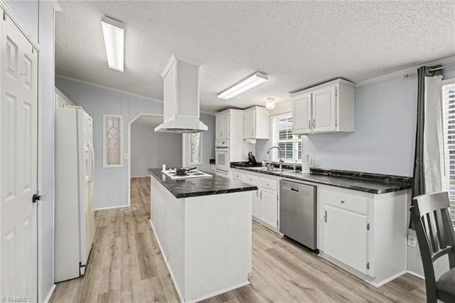 2298 Ray Loop Road, Westfield, NC 27053