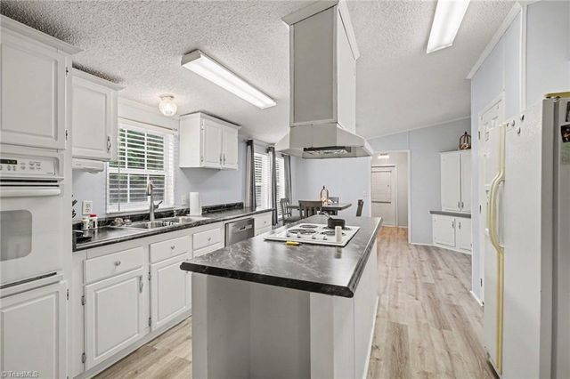 2298 Ray Loop Road, Westfield, NC 27053