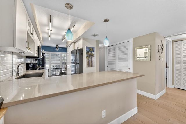 5655 GULF OF MEXICO DRIVE D107, Longboat Key, FL 34228