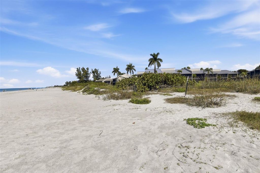 Image 2 of property listing at 5655 GULF OF MEXICO DRIVE D107, Longboat Key, FL 34228