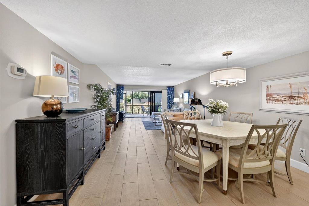 Image 17 of property listing at 5655 GULF OF MEXICO DRIVE D107, Longboat Key, FL 34228